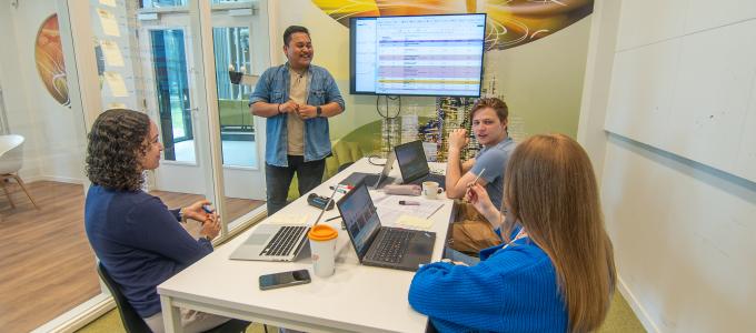 Young professionals shaping better environments